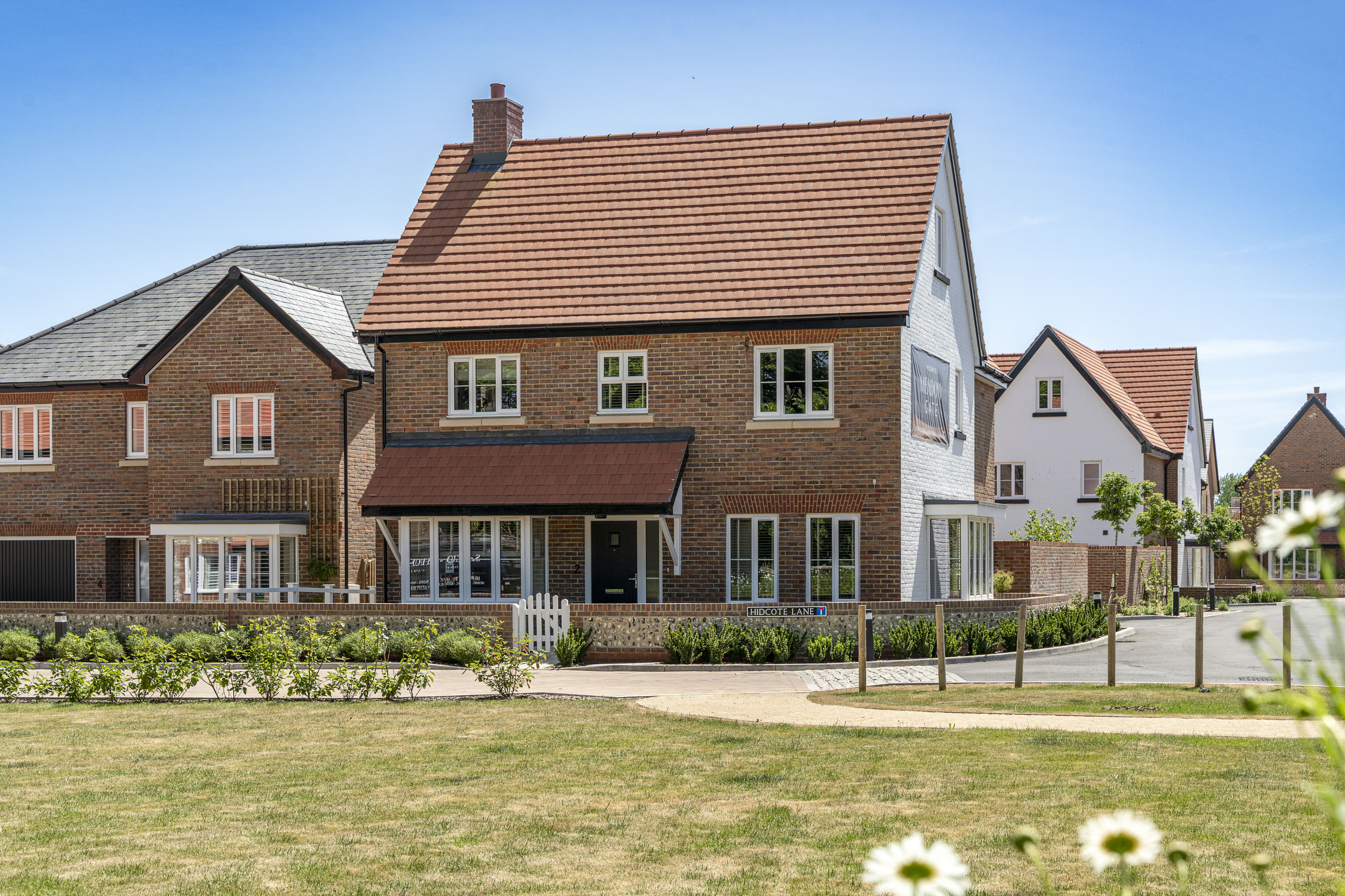 12 Meadow Gate