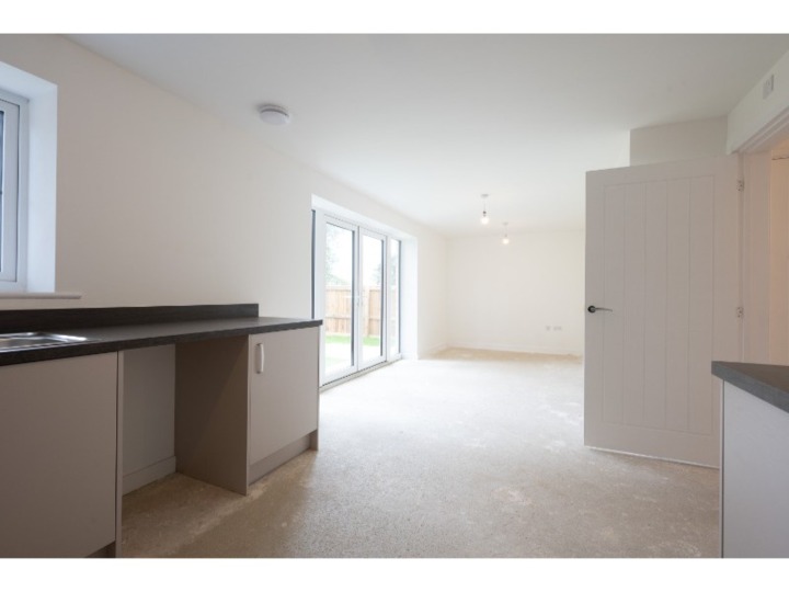 Kitchen, family & dining area